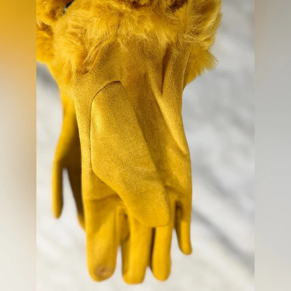 Stylish Mustard Yellow Gloves with Faux Fur Trim - Picture 8 of 11